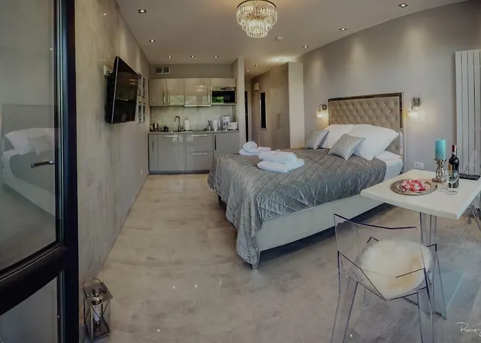 Apartment Silence Triventi Cristal *